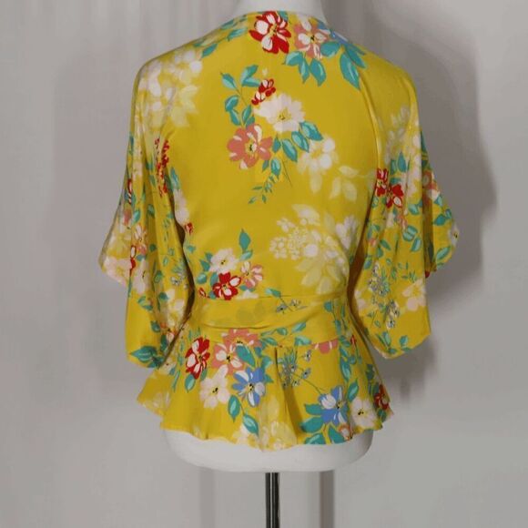 Yumi Kim That's A Wrap Happy Day Yellow Floral Wrap Top Small - Picture 2 of 7